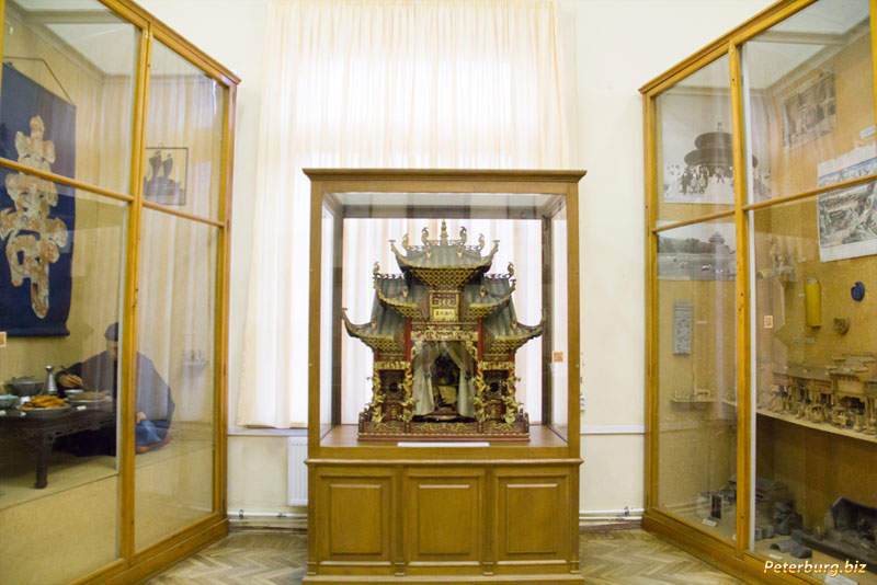 Музей Кунсткамера в Санкт-Петербурге - блок Китай, МОнголия, Корея
