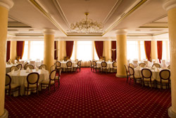 Ресторан отеля Балтийская звезда в Санкт-Петербурге