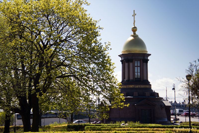 Троицкая площадь в Санкт-петербурге
