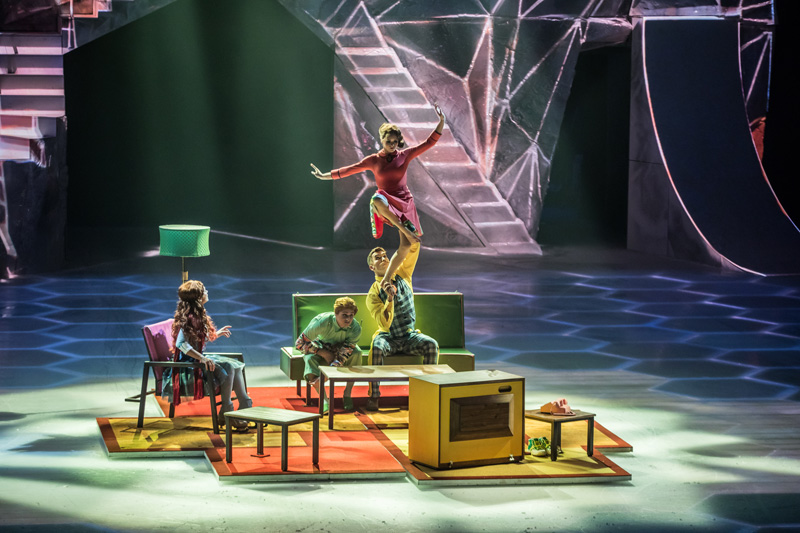 11–15  2019 - Cirque du Soleil   CRYSTAL  -