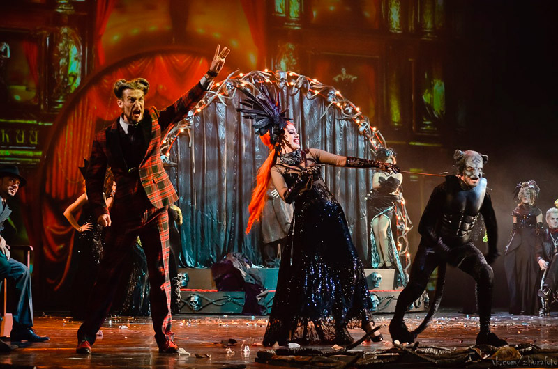 10 апреля - 22 мая 2015 - мюзикл «Мастер и Маргарита» в театре «Мюзик-Холл» в Санкт-Петербурге