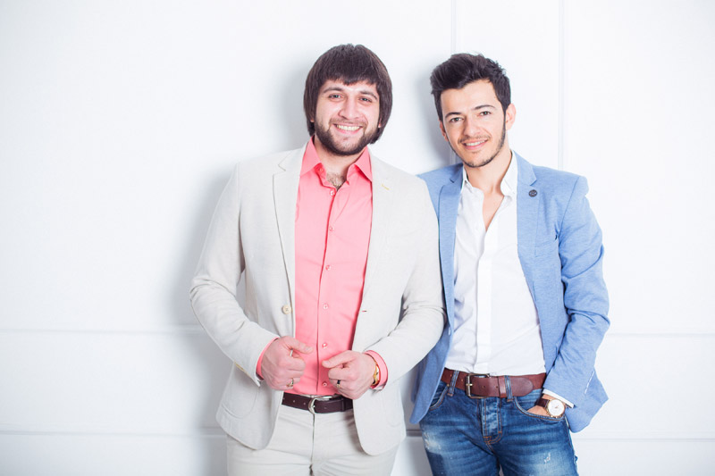 31 мая 2015 - Эльбрус Джанмирзоев & Alexandros Tsopozidis с программой «Бродяга» в ДК Им. И.И. Газа в Санкт-Петербурге