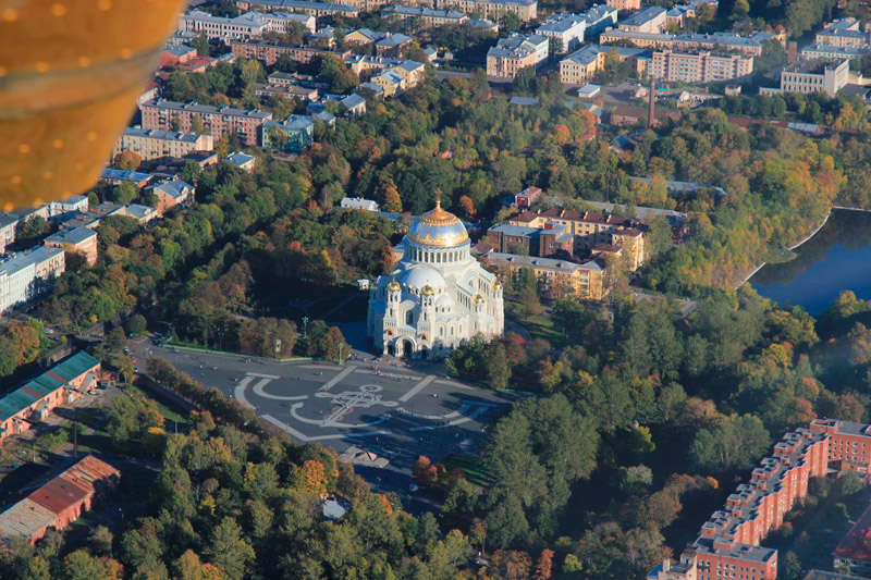 Необычные экскурсии на самолете в Санкт-Петербурге - 2 пилота
